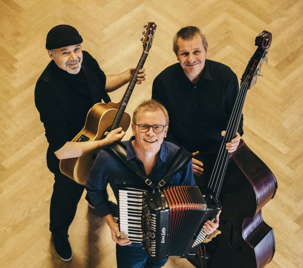 10_2710_Christian_soegaard_Trio.jpg