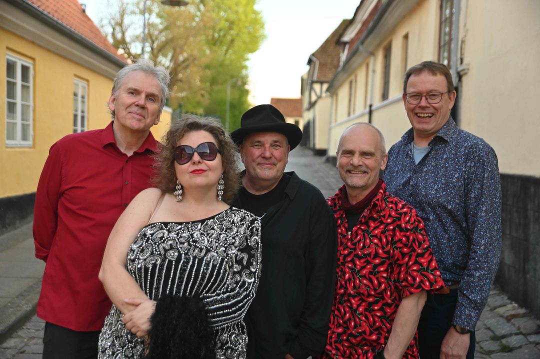 Maja_amp_Klaus_And_The_Dream_Chasers.jpg